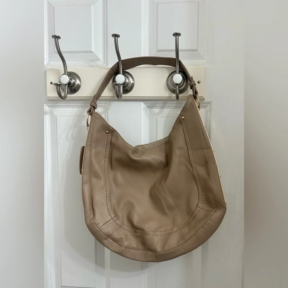 MMS Design Studio chic versatile
